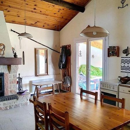 הוילה בובר Chalet Typique Au Coeur De La Petite Camargue מראה חיצוני תמונה