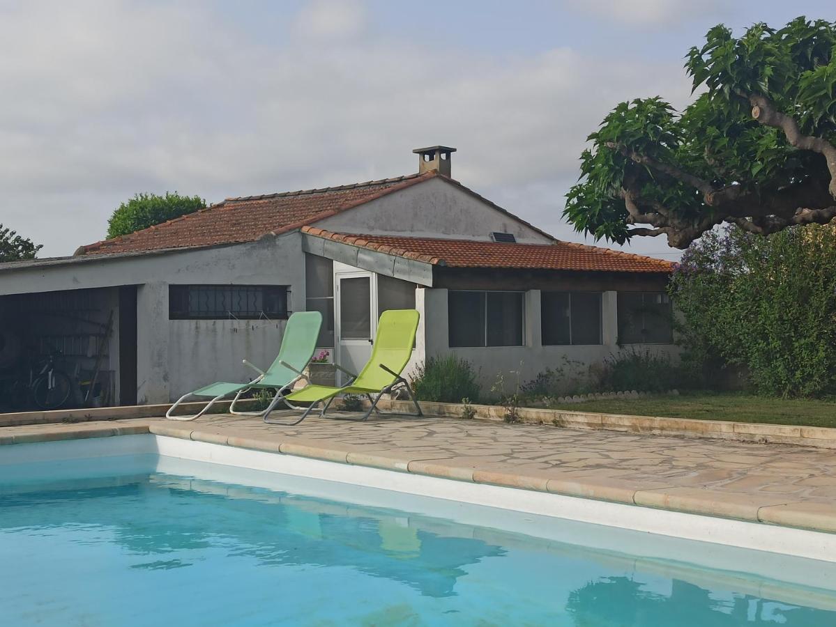 הוילה בובר Chalet Typique Au Coeur De La Petite Camargue מראה חיצוני תמונה